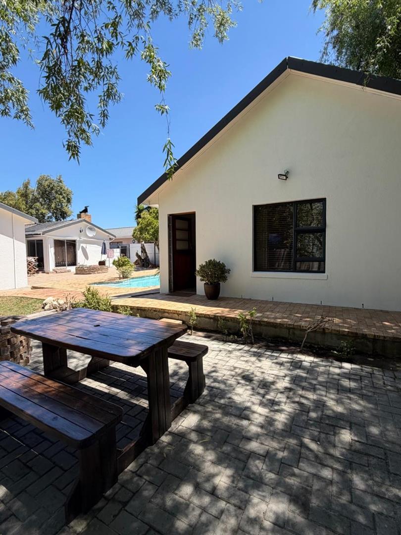 2 Bedroom Property for Sale in Protea Heights Western Cape